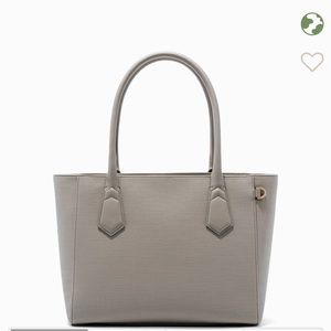 New in Box Dagne Dover Classic Tote